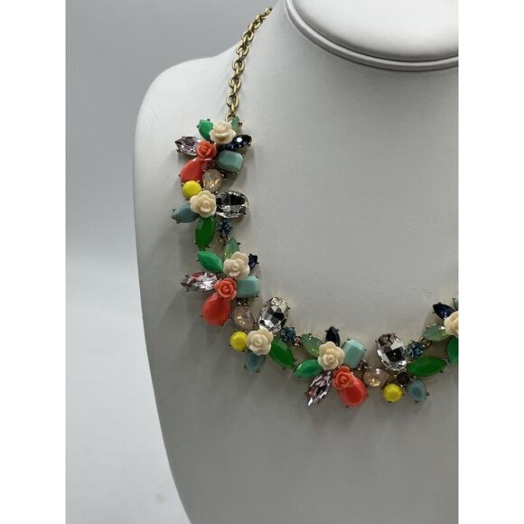 J. Crew Rosette Garden MultiColor Crystal Flower Statement Necklace New - Picture 3 of 16